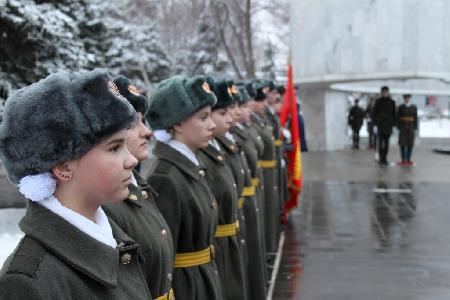 Ваш подвиг бессмертен.