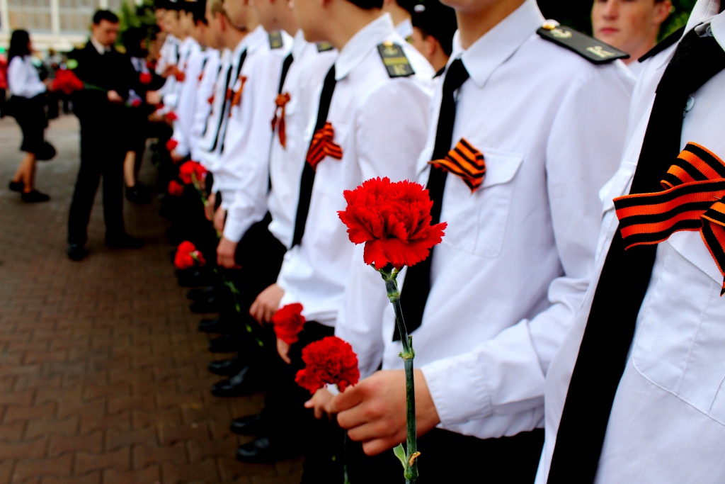 Помните! Через века, через года, - помните!