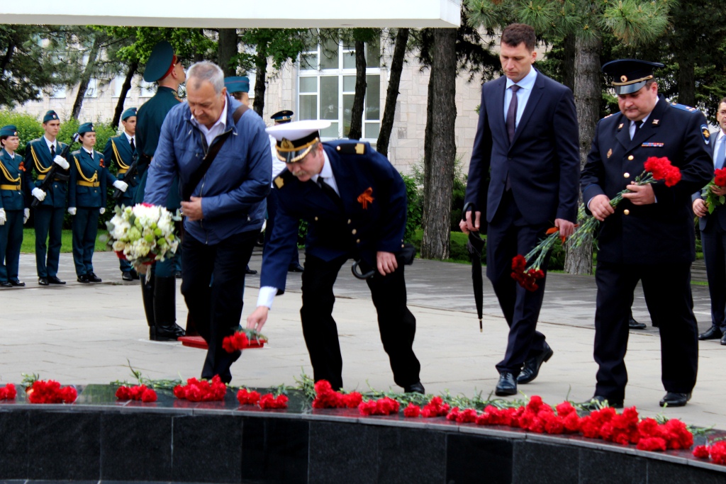 Помните! Через века, через года, - помните!