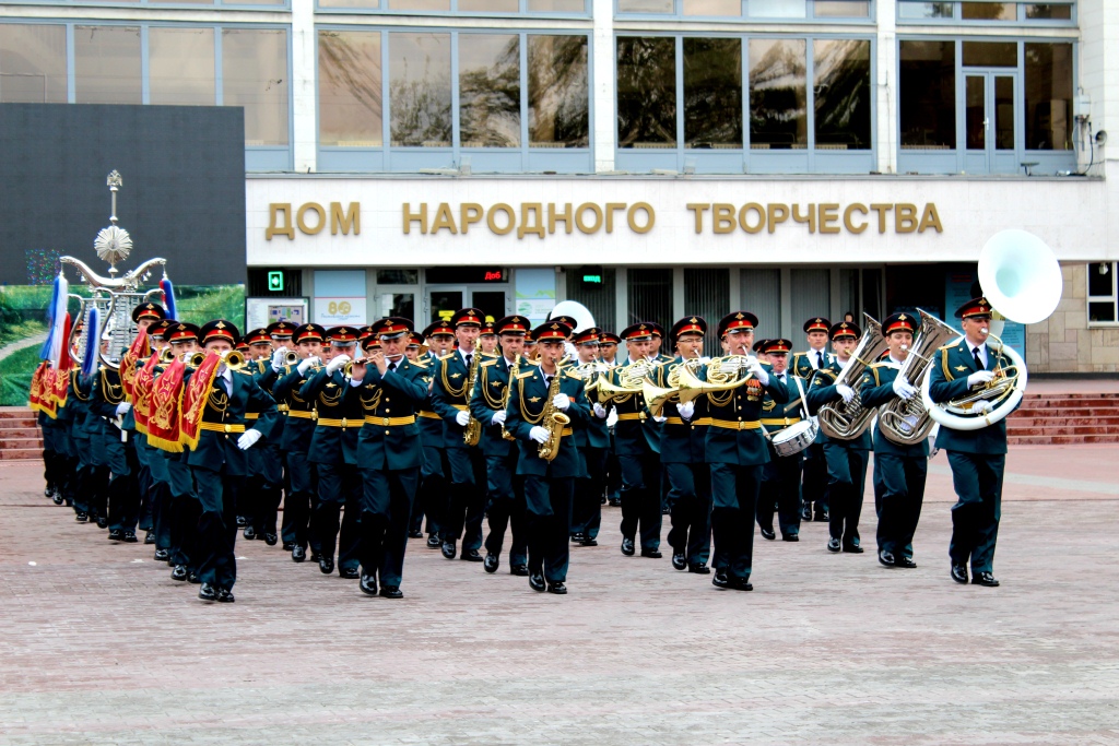 Помните! Через века, через года, - помните!