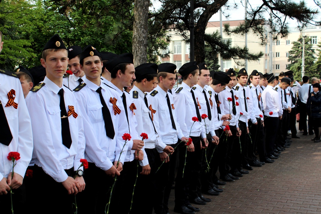 Помните! Через века, через года, - помните!