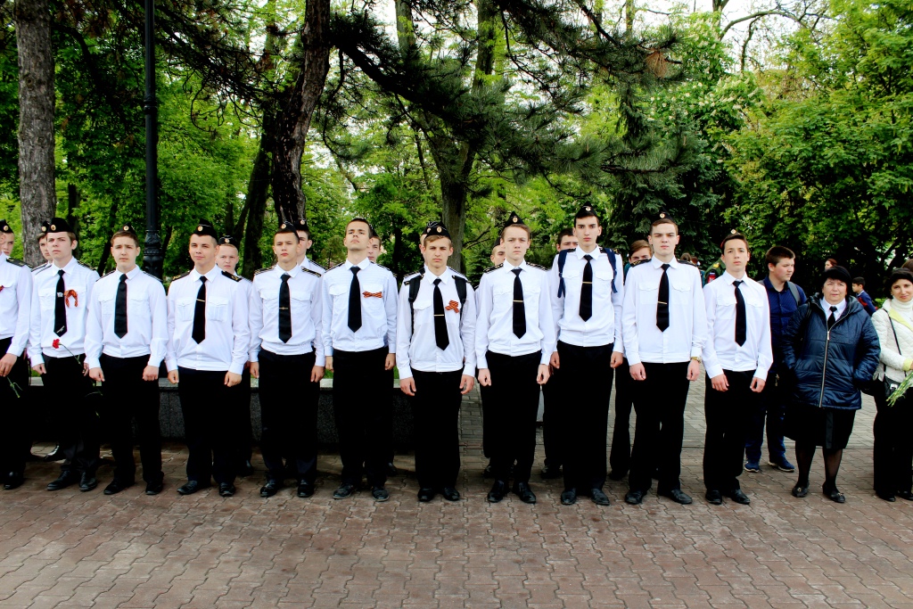 Помните! Через века, через года, - помните!