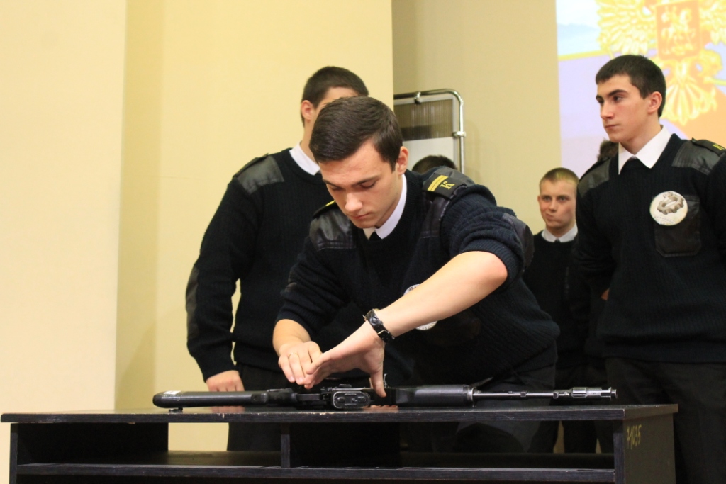 С Днем защитника Отечества