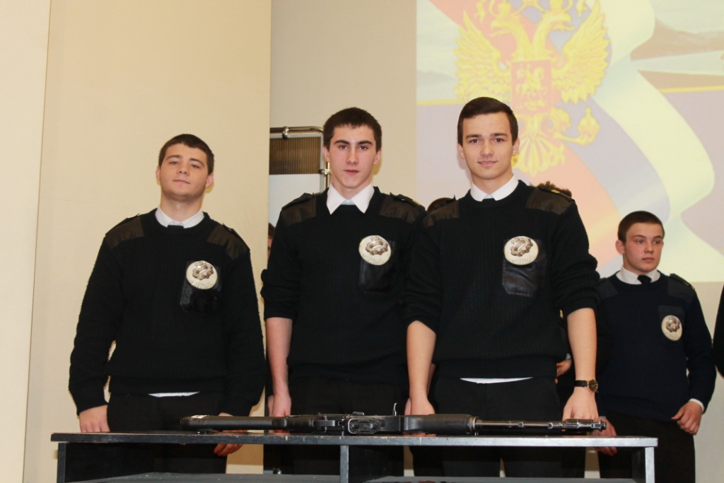 С Днем защитника Отечества