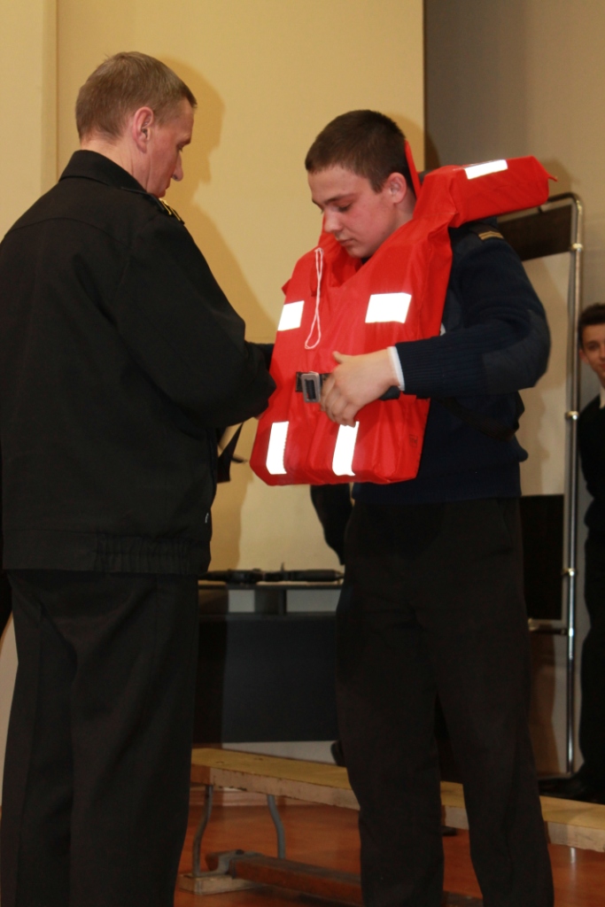 С Днем защитника Отечества